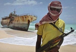 ردپای دولت سومالی در ربودن لنج ایرانی/ پیگیری وضعیت ملوانان از طریق واتس آپ