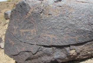 سنگ نگاره های باستانی گذری برتاریخ چندین هزارساله لادیز