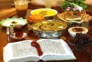 سنت های زیبای رمضان در میرجاوه/از خواندن نماز تراویح تا برپایی سفره های اطعام روزه داران